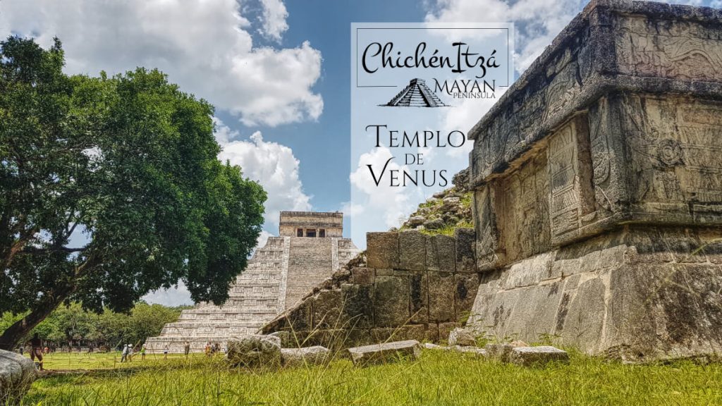 Templo de Venus y la Pirámide de Kukulkán en Chichén Itzá