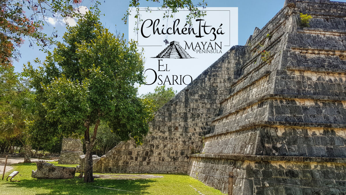 Un costado del Osario en Chichén Itzá